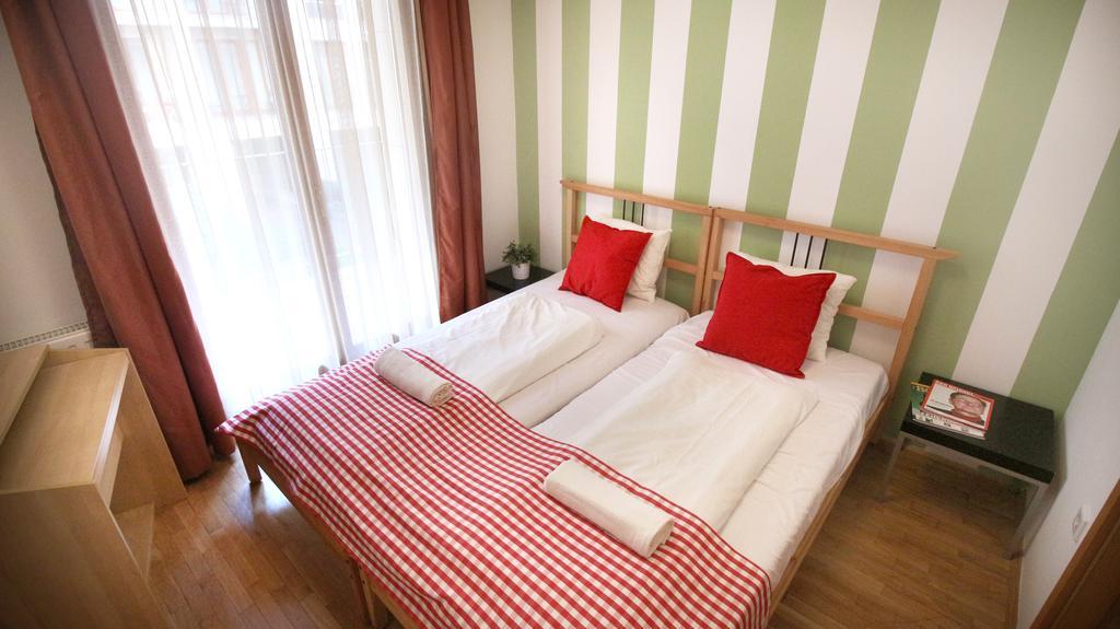 Easy Star Hotel Βουδαπέστη Εξωτερικό φωτογραφία